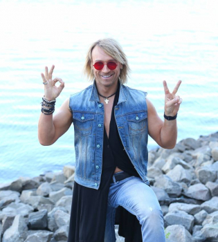 Больше миллиона просмотров: новое видео Олега Винника вызвало ажиотаж в сети