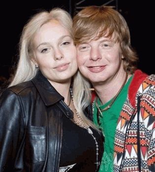 Андрей Григорьев-Апполонов с женой