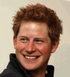 Принц Гарри смеется