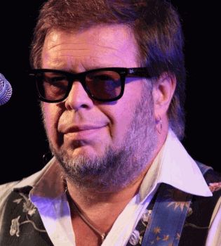 Борис Гребенщиков немолод и потаскан