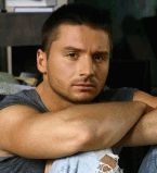 Сергей Лазарев серьезен