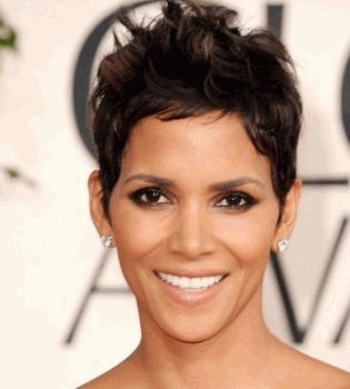 Холли Берри с короткой стрижкой