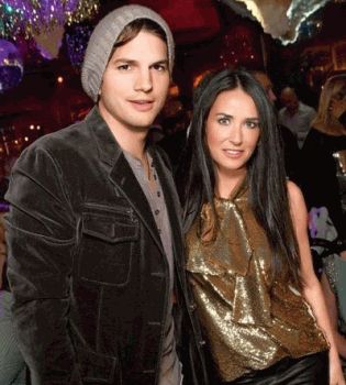 Деми Мур и Эштон Катчер пока что вместе