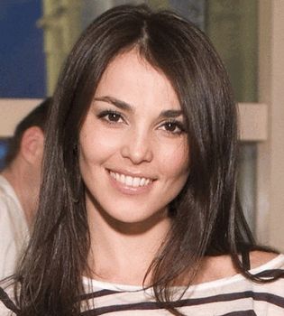 Сати Казанова крупным планом