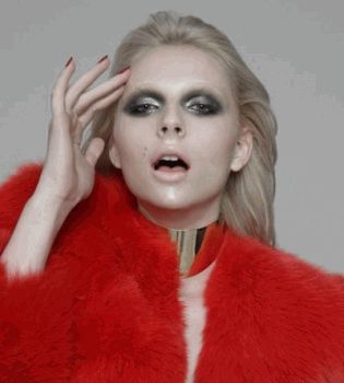 Андрей Пежич леди ин рэд