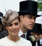 Принц Уильям и Кейт Миддлтон торжественные
