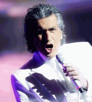 Тото Кутуньо суперстар