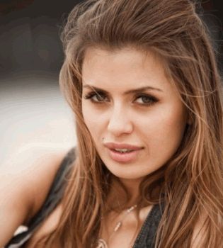 Виктория Боня макро