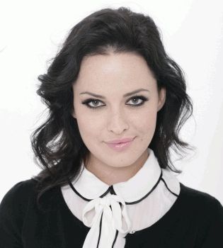 Даша Астафьева скромница