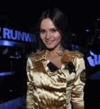 Катя Ли дурочка