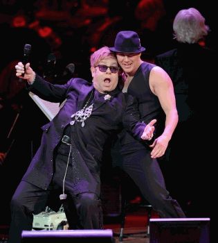 элтон джон татум