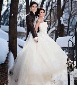 пара нормальных свадебго