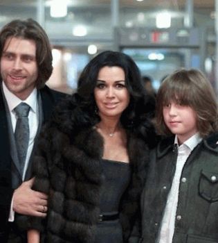 Анастасия Заворотнюк с дочерью