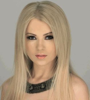 Мика ньютон 1