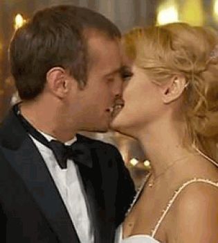 Холостяк Френсис и Лена