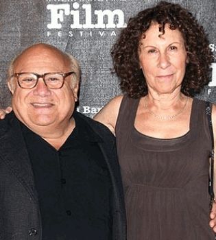 Дэнни ДеВито с женой