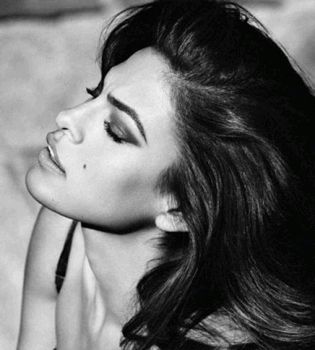 Ева Мендес новое