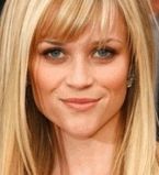 Риз Уизерспун и ее малыш прогулялись по Лос-Анджелес