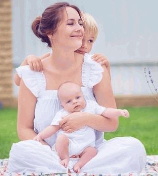 Даша Малахова с детьми