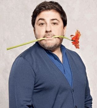 Александр Цекало с цветочком