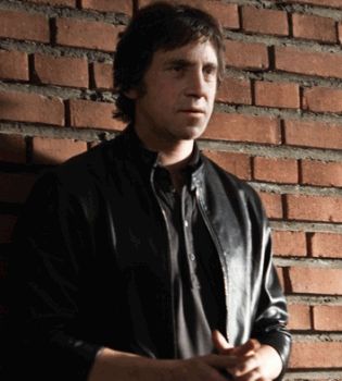 Безруков в роли Высоцкого