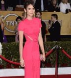 Нина Добрев 1