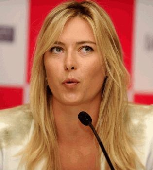 Мария Шарапова_микрофон