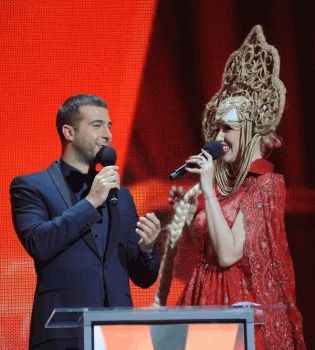 Иван Ургант и Оля Полякова 2