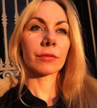 Слава Фролова