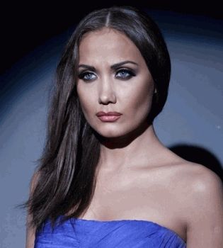 Евгения Власова