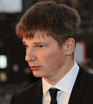 Андрей Аршавин в костюме