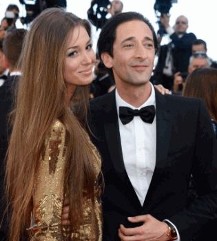 Эдриан Броуди и девушка