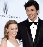 Кайли Миноуг с парнем