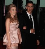 Скарлетт Йоханссон близнец