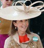 Шляпки на скачках