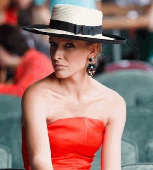 Катя Осадчая фото новая волна