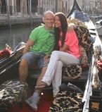 Влад Яма с девушкой