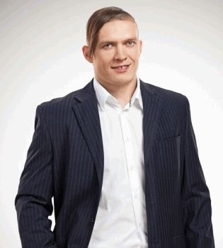 Александр Усик