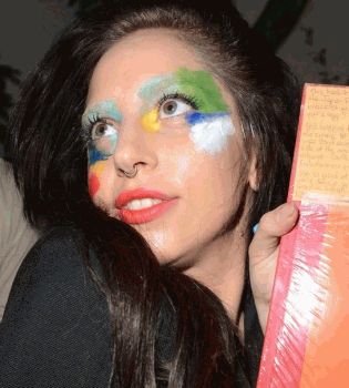 Леди Гага новая 2013