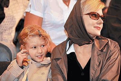 Рената Литвинова с дочерью