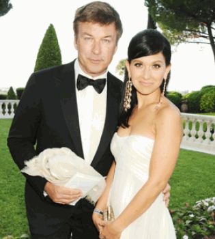 Алек Болдуин и жена