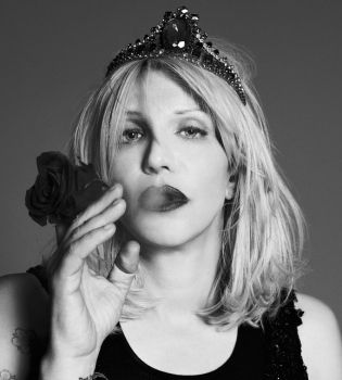 Кортни Лав новое 2