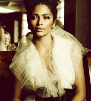 Камила Альвес