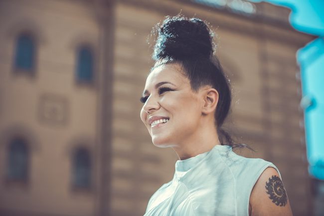 Елка на съемках клипа &laquo;Нарисуй мне небо&raquo;