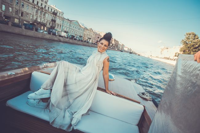 Елка на съемках клипа &laquo;Нарисуй мне небо&raquo;