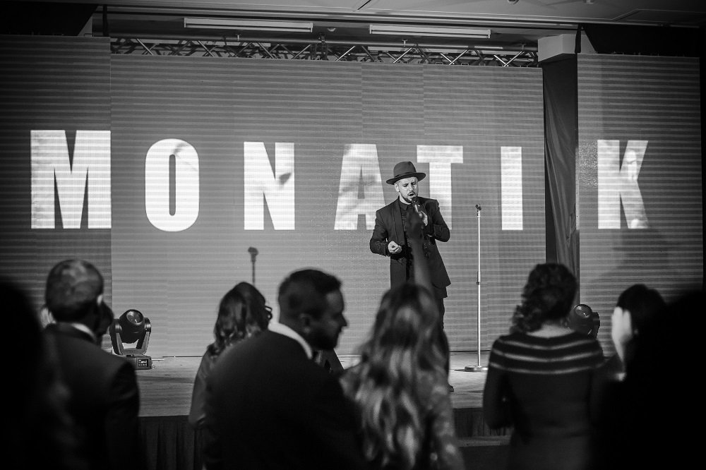 MONATIK зажег публику на Viva! Бал