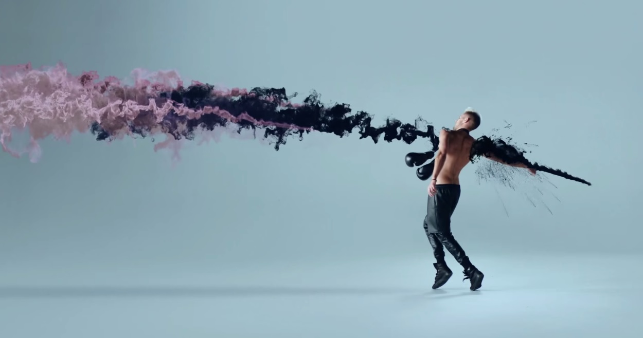 Маркус Рива представил видео на песню Take Me Down