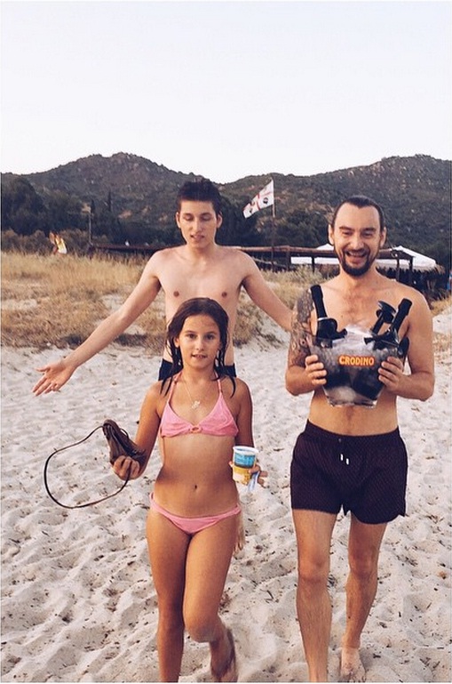 Алан Бадоев отдыхает с детьми в Италии