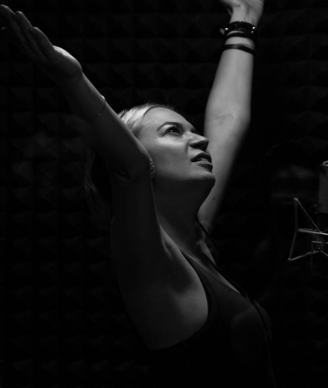 Alloise, Влад Дарвин, Дима Каднай и другие украинские звезды рассказали о своих оберегах