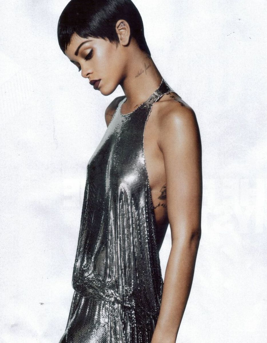 Организаторы BRIT Awards отменили выступление Рианны из-за ее плохого поведения